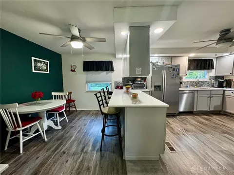 1108 Santa Monica Ave, Springfield, OH 45503 photo 3