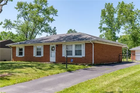 49 Chaplen Dr, Trotwood, OH 45426