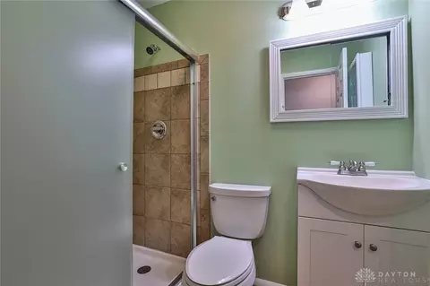 Undisclosed, Cincinnati, OH 45243 photo 26