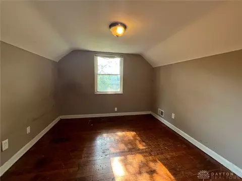 Bedroom - 818 Overlook Ave, Cincinnati, OH 45238 photo 2 of 2