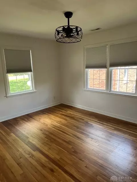 Bedroom - 1531 N Plum St #B, Springfield, OH 45504 photo 3 of 4