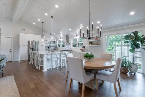 Dining - 264 Castle Dr, Kettering, OH 45429 photo 1 of 3