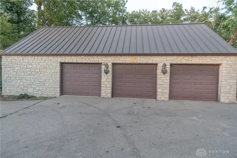 Exterior - 894 E Court St, Sidney, OH 45365 photo 29 of 30