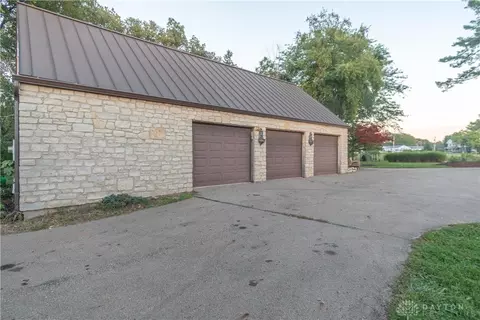 Exterior - 894 E Court St, Sidney, OH 45365 photo 28 of 30