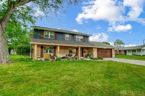 762 Clarendon Rd, Troy, OH 45373