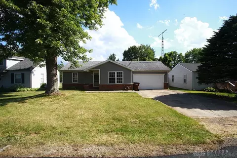 176 Dickey Ave, Fairborn, OH 45324