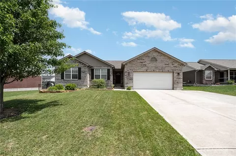 3268 Blue Springs Dr, Monroe, OH 45050