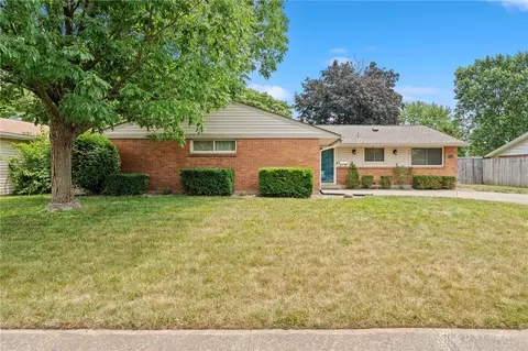 7062 Bascombe Dr, Dayton, OH 45424