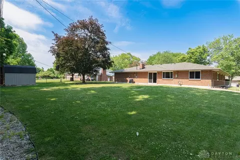 Exterior - 5282 Applecreek Rd, Centerville, OH 45429 photo 6 of 7