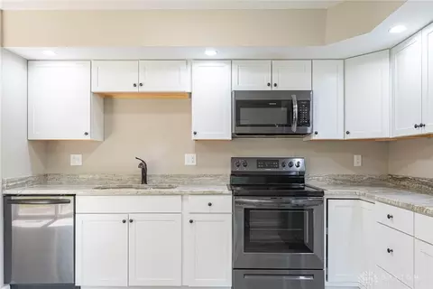 Kitchen - 5282 Applecreek Rd, Centerville, OH 45429 photo 3 of 3