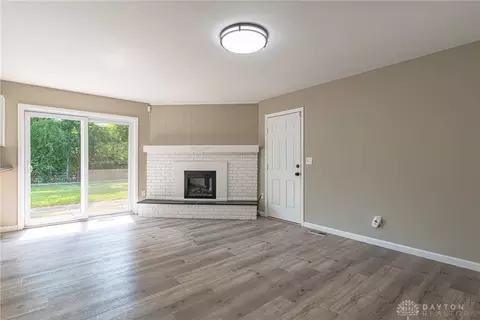 Living - 5282 Applecreek Rd, Centerville, OH 45429 photo 3 of 8