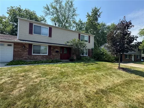 6032 Leycross Dr, Dayton, OH 45424