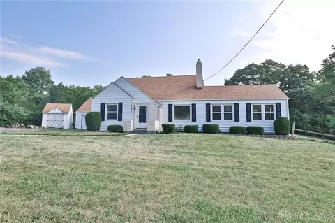 742 Middletown Eaton Rd, Middletown, OH 45042