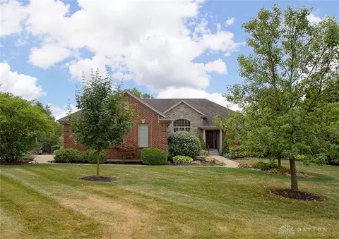 2141 Estates Ct, Springboro, OH 45066