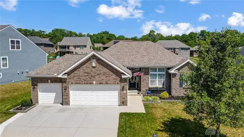 134 Montgomery Ln, Springboro, OH 45066