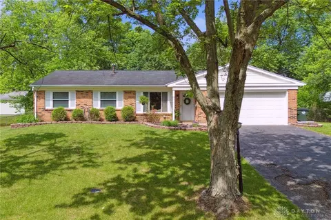 7655 Whitehall Dr, Dayton, OH 45459