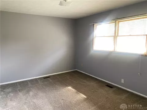 Bedroom - 3121 Argonne Ln, Springfield, OH 45503 photo 3 of 4