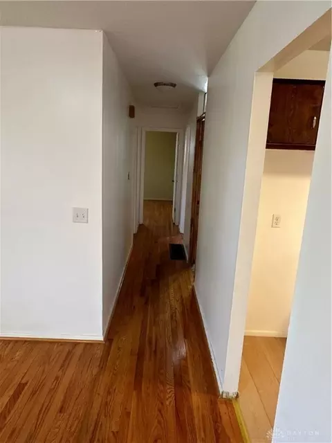 658 Crown Ave, Dayton, OH 45417 photo 17