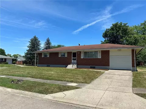 658 Crown Ave, Dayton, OH 45417 photo 6