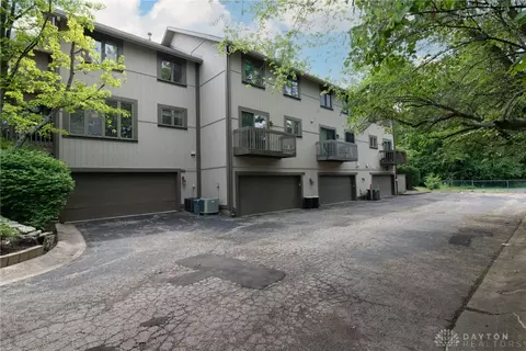 216 Hermitage Ct, Centerville, OH 45459 photo 32