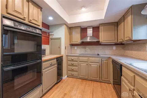 216 Hermitage Ct, Centerville, OH 45459 photo 6