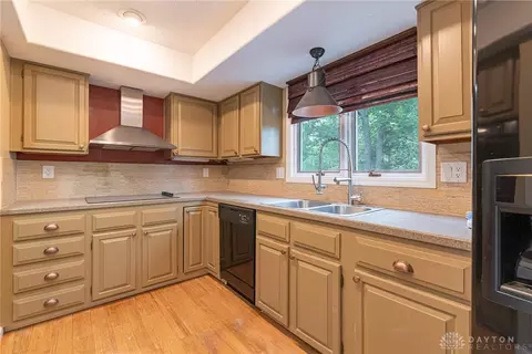 216 Hermitage Ct, Centerville, OH 45459 photo 5