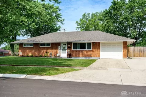 5803 Beecham Dr, Dayton, OH 45424
