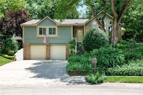 30 Jacamar Ct, Springboro, OH 45066