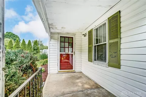 2318 N Cottingham Rd, Springfield, OH 45506 photo 4