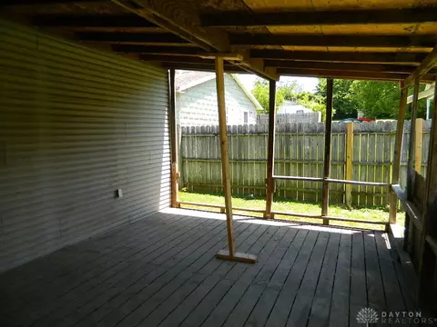 Exterior - 157 Kinnane Ave, Springfield, OH 45505 photo 3 of 7