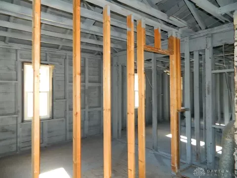 Bedroom - 157 Kinnane Ave, Springfield, OH 45505 photo 2 of 5
