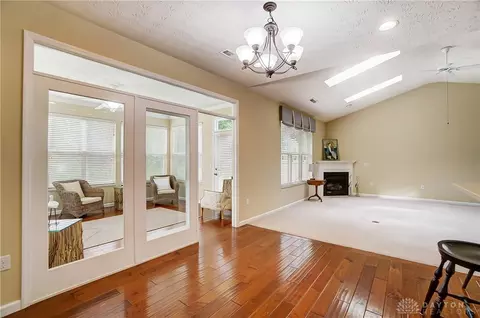 9208 Stansel Cir, Centerville, OH 45458 photo 15