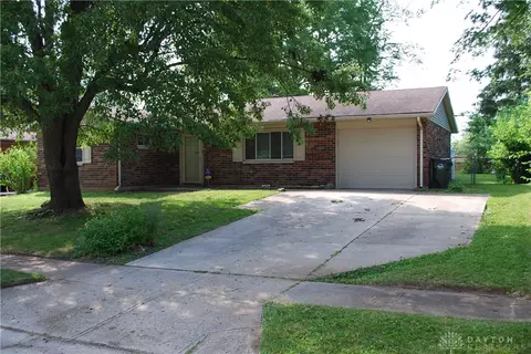 2279 Virginia Dr, Xenia, OH 45385
