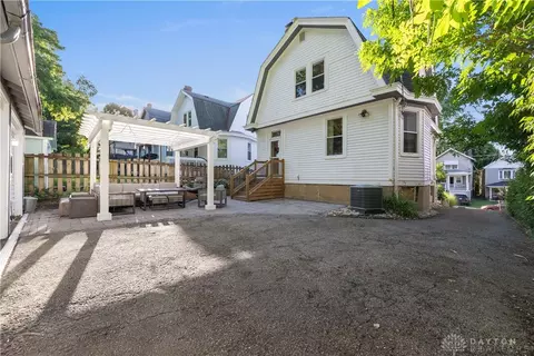 Exterior - 2861 Minto Ave, Cincinnati, OH 45208 photo 4 of 5