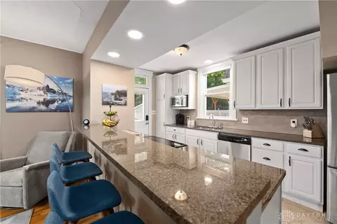 Kitchen - 2861 Minto Ave, Cincinnati, OH 45208 photo 5 of 5