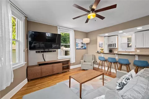 Living - 2861 Minto Ave, Cincinnati, OH 45208 photo 1 of 5