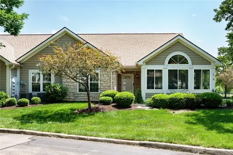 38 Edinburgh Village Dr, Washington Township, OH 45458