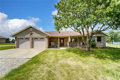 7359 Pyrmont Rd, West Alexandria, OH 45381