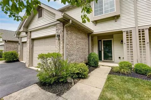 1143 Timbertrail Ct, Dayton, OH 45458