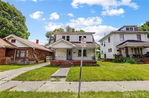 1904 Oakridge Dr, Dayton, OH 45417