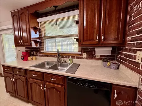 4360 Helena Dr, Springfield, OH 45503 photo 7
