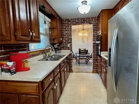 4360 Helena Dr, Springfield, OH 45503 photo 6