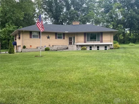 3210 Early Rd, Dayton, OH 45415 photo 1