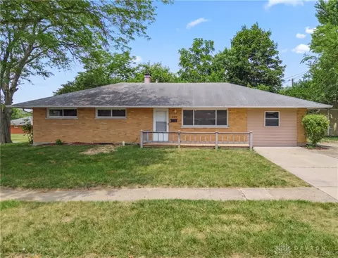 5301 Packard Dr, Dayton, OH 45424