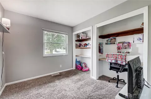 Bedroom - 6134 E Decker Rd, Franklin, OH 45005 photo 6 of 7