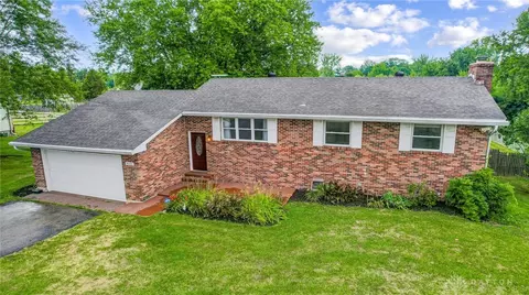 6134 E Decker Rd, Franklin, OH 45005
