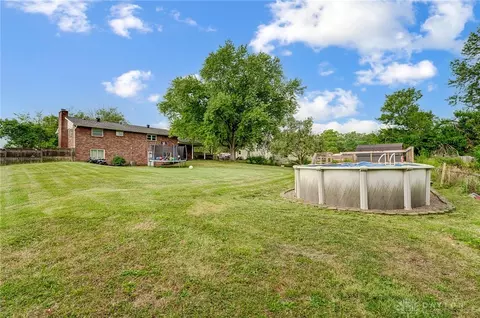 Exterior - 6134 E Decker Rd, Franklin, OH 45005 photo 14 of 17