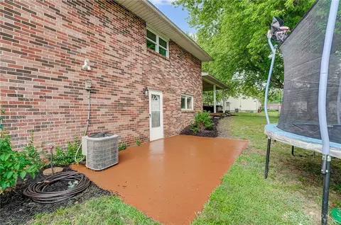 Exterior - 6134 E Decker Rd, Franklin, OH 45005 photo 6 of 17