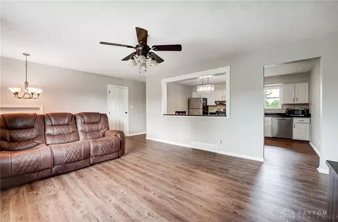 Living - 6134 E Decker Rd, Franklin, OH 45005 photo 1 of 5