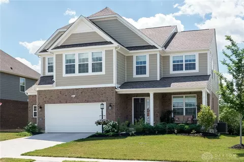 743 Newton Dr, Beavercreek, OH 45434
